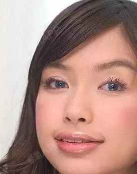 嘴凸的人普遍长得不好看?先给大家放张图:凤姐