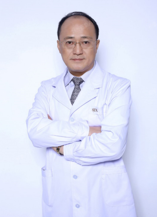 【圣嘉新邱立东:脂肪丰面注意事项】近几年,越