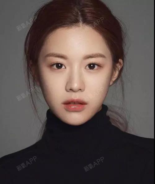 自然脱俗,我也想照着她的脸去整一整了.韩国的