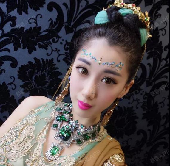 【鼻子长得丑是一种什么样的体验?30天,她逆袭