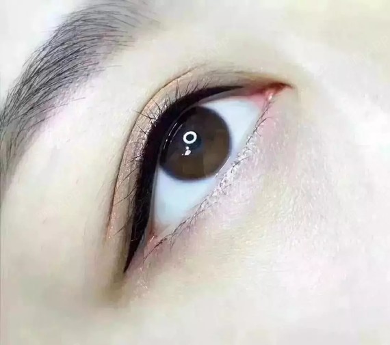 做美瞳线?别急,先看看这个!