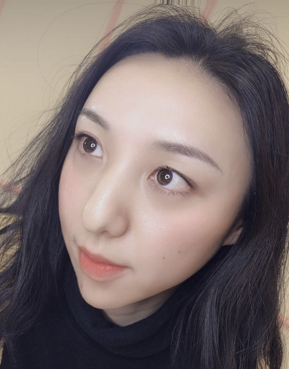再说一下纹眉后需要注意的就是掉痂不要扣!定时擦修复剂就ok啦!