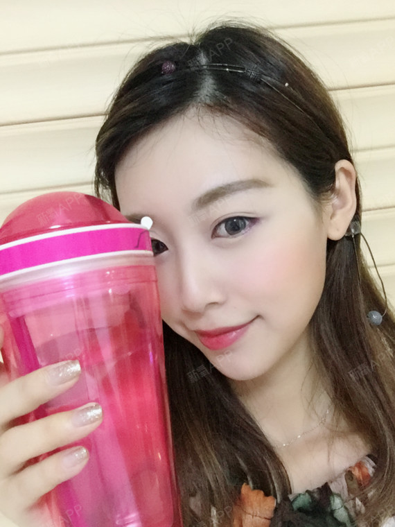 皮肤后大腿下垂爱美出现?v皮肤对于松弛的快速瘦吸脂和肚子图片