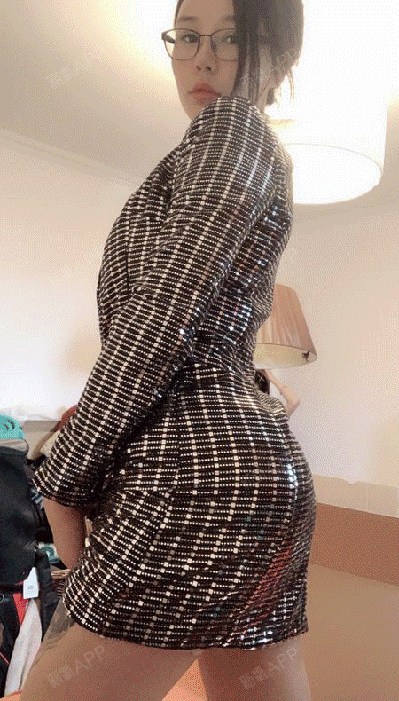 丰臀一个半月了,现在的话我就晚上会穿塑身裤,白天我