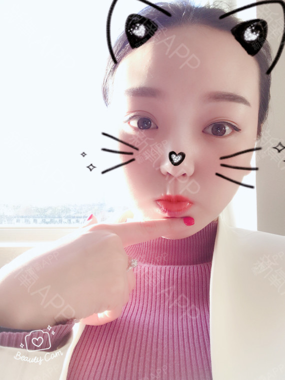 最近更新下日记还是依旧的美美的哈哈哈