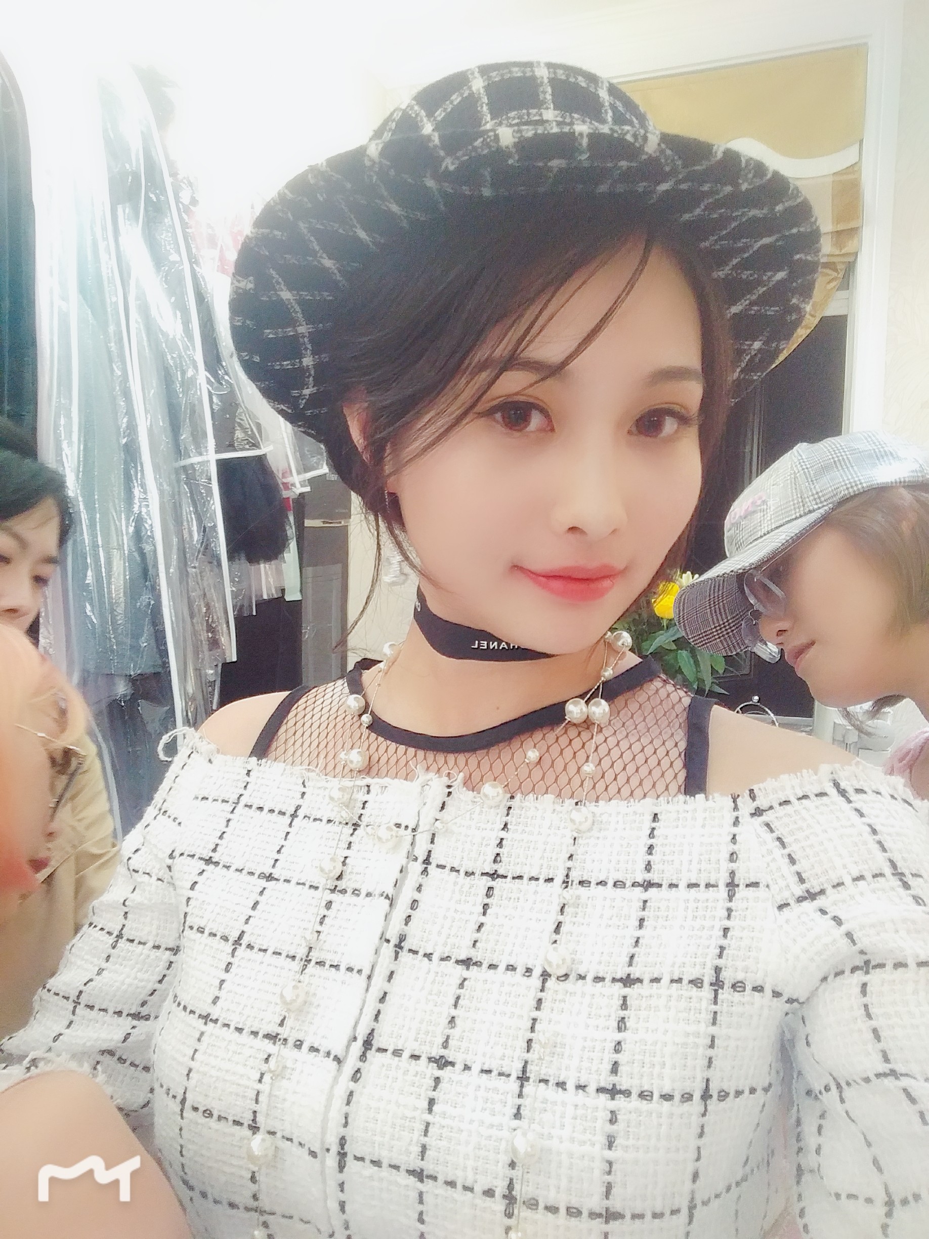 那如果给你一个变大胸的机会,你会选择多大罩杯?接