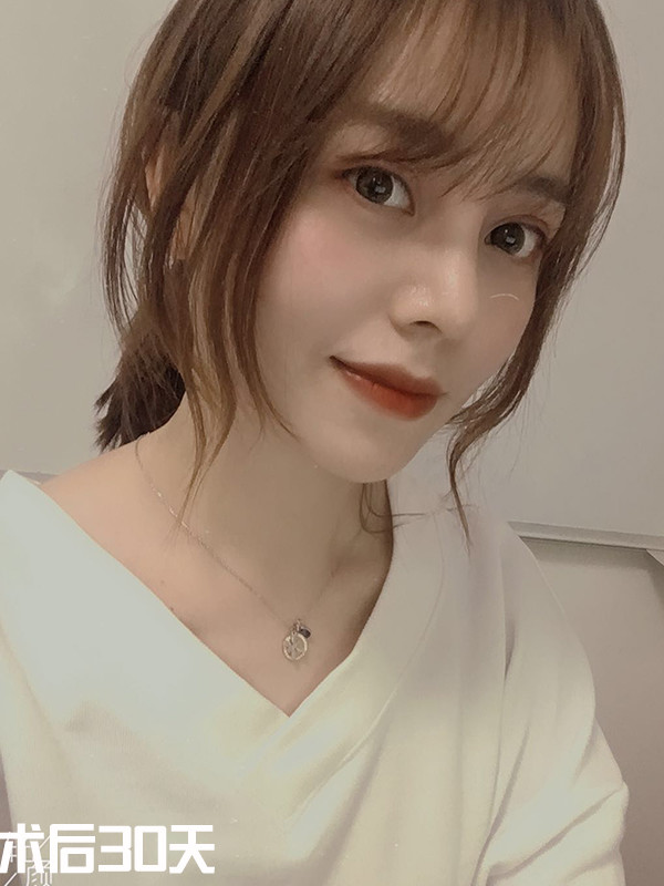 立体的鼻子能给五官加分很多原生的鼻子塌扁平视觉上都会让脸变大今天