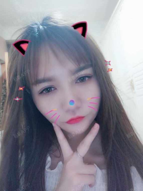 是草莓味的小仙女啊