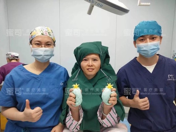 【武汉蜜司医疗美容】只想割双眼皮,医生却还