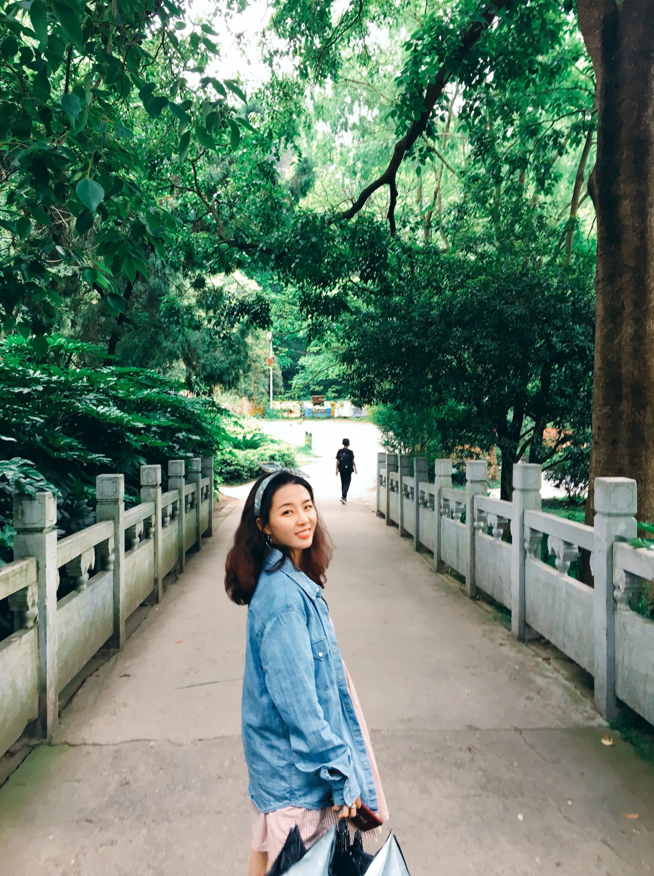 秒杀大妈的游客照