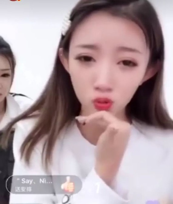 为表达忠心,还跳了很正能量的舞蹈.