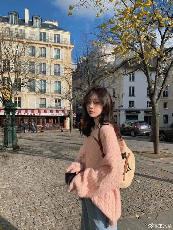 美少女们晚上好～常看挖酱文章的美少女都知道,张大奕