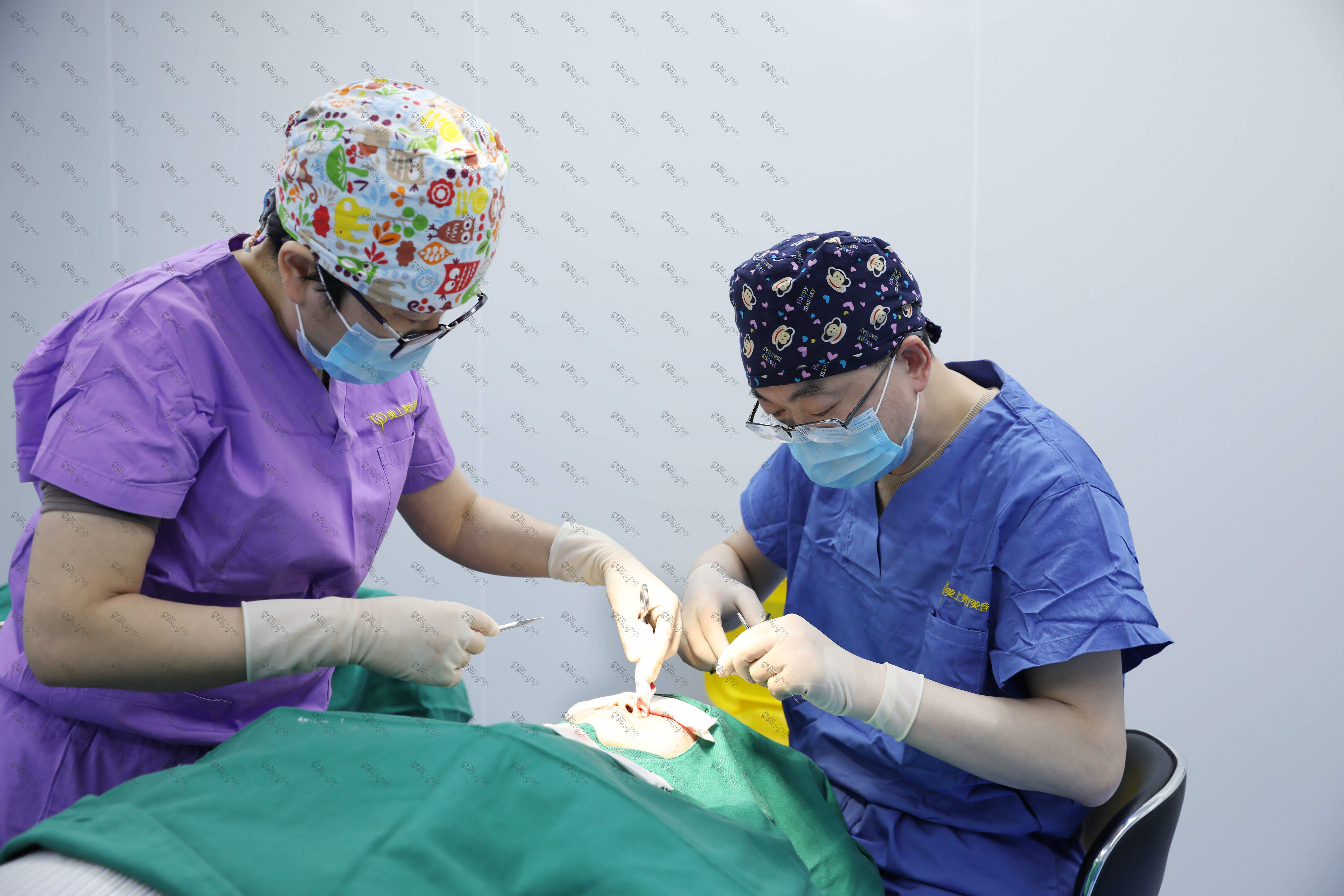 成都润美玉之光医疗美容罗通贵医生怎么样_好不好_挂号_整形案例-新氧