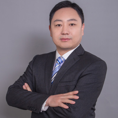 常飞副主任医师 佛山市禅城区中心医院          擅长:眼部整形 胸部