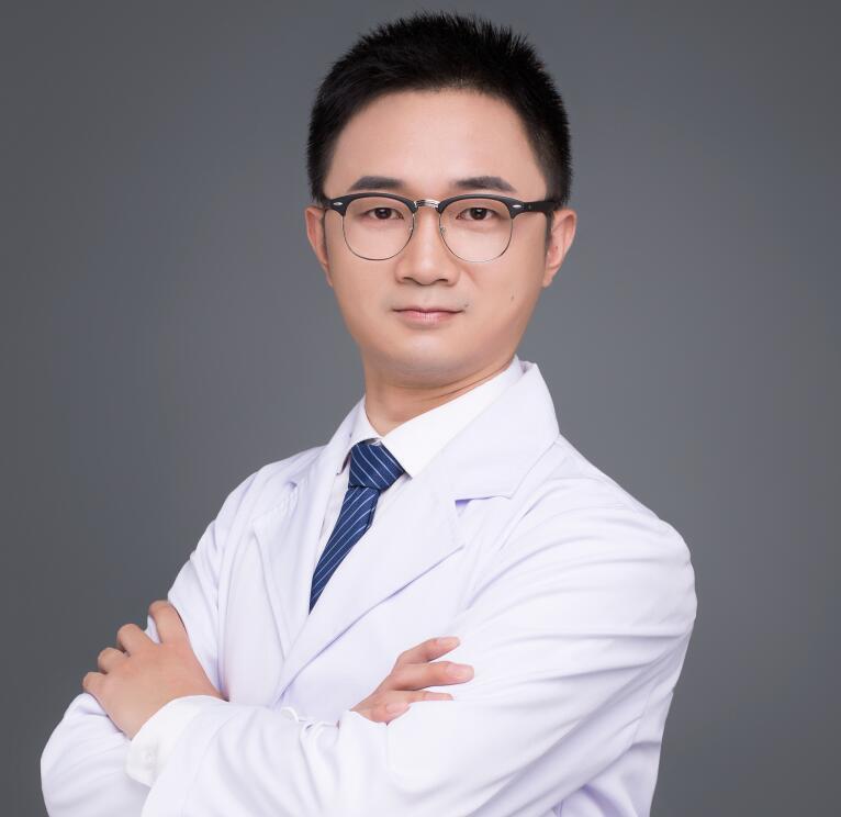 刘医生很专业医院环境也蛮好人气超旺没有推销