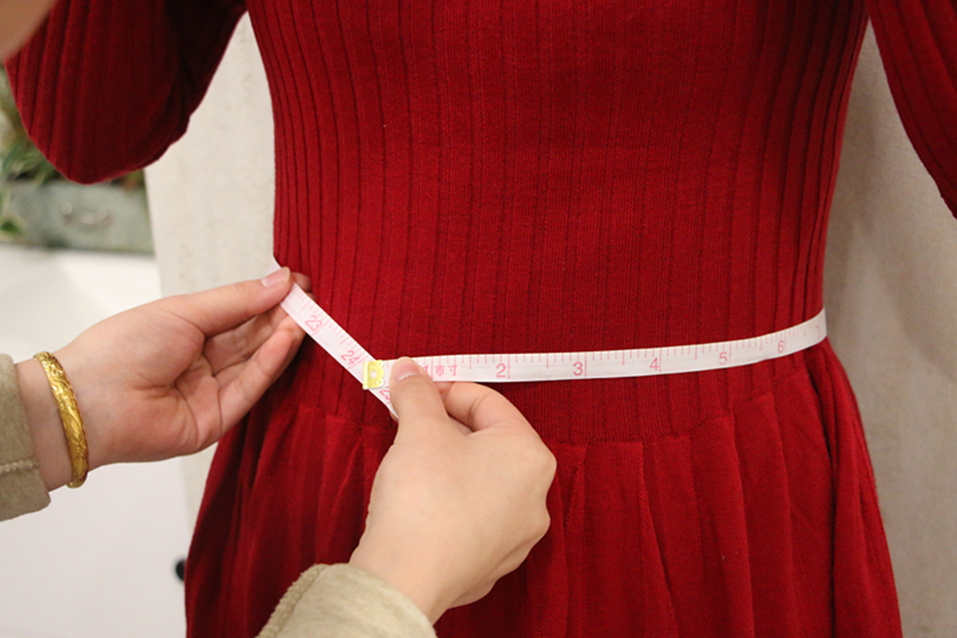 二,术前数据测量: 1,术前腰围24.1寸. 2,术前大腿根约为53cm.