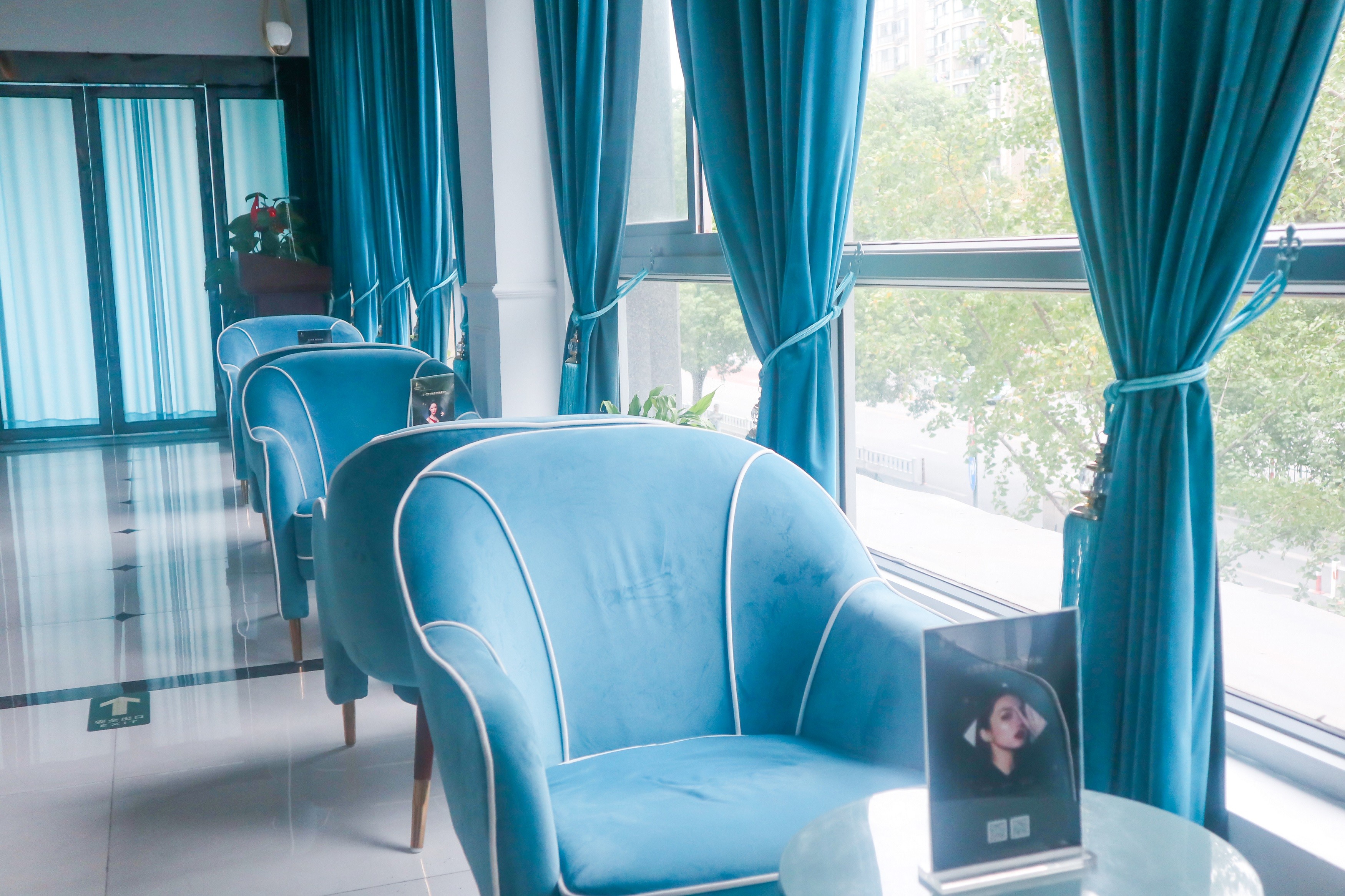 【激光脱毛】脱背部 一年12次 ,【背部脱毛】告别毛茸茸的自己 露出