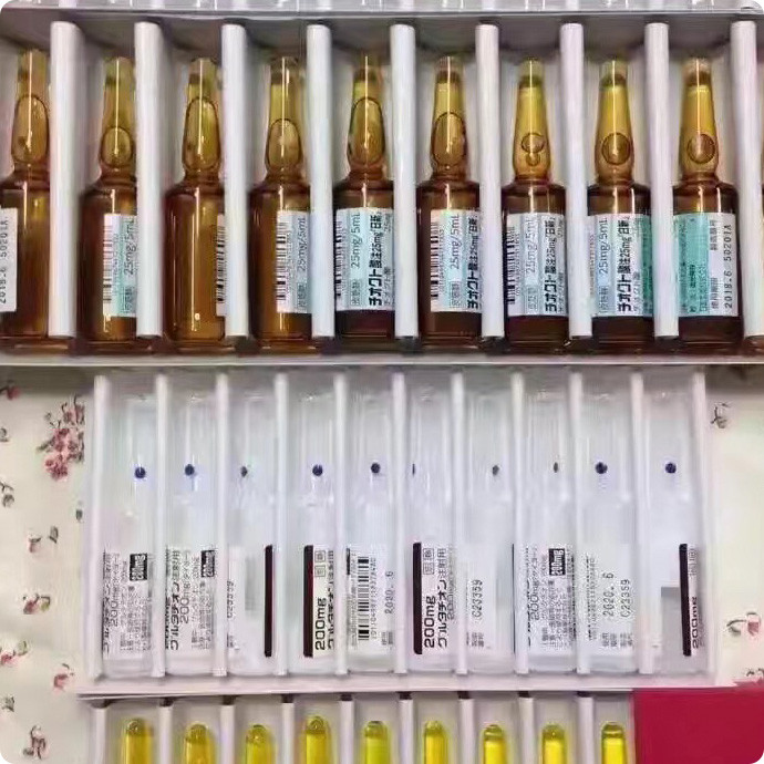 日本白雪美白针由日本品川医院出品,通过液体点滴注射方式,可以加速体