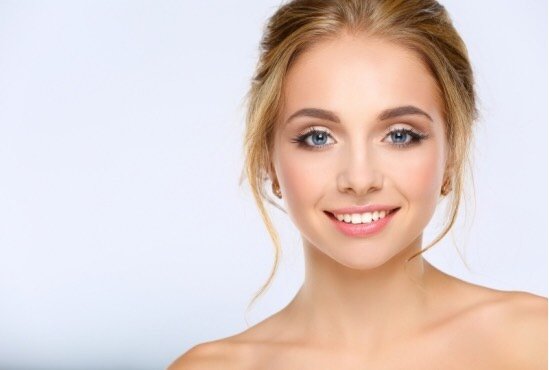 您好,除皱手术俗称拉皮手术,英文称之为Face