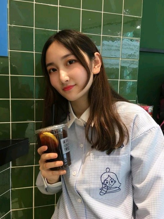 您好,头发种植的价格并不是固定的,是根据自身