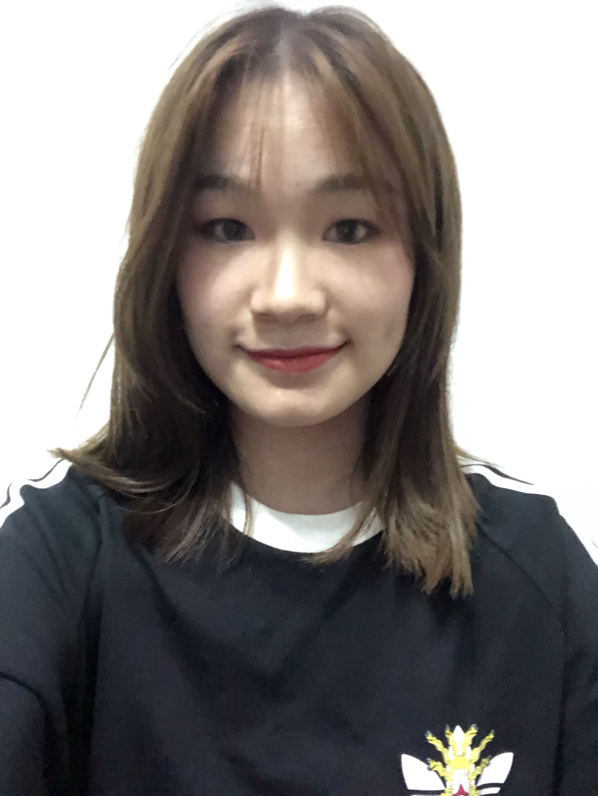 一个内双一个单眼皮眼距比较窄不太适合开内眼角请问下怎么样做眼部多