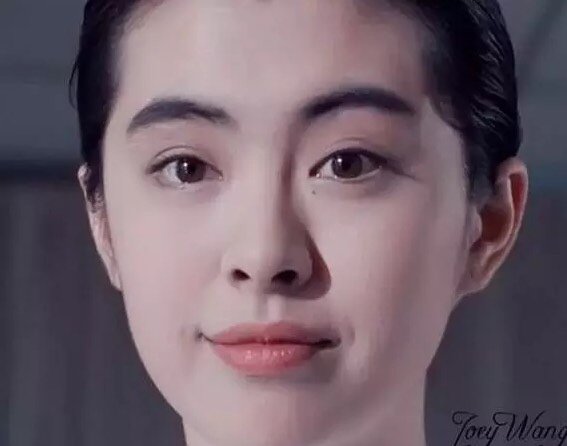 林青霞也是眉眼距好看的女星