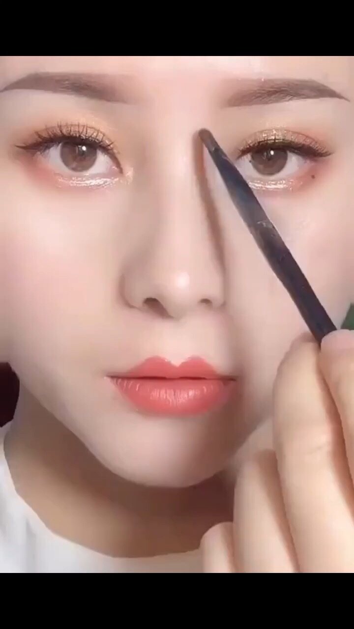 鼻侧影的正确化法