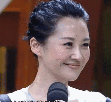 许晴就是随着岁月的积累,越来越美的一个人.