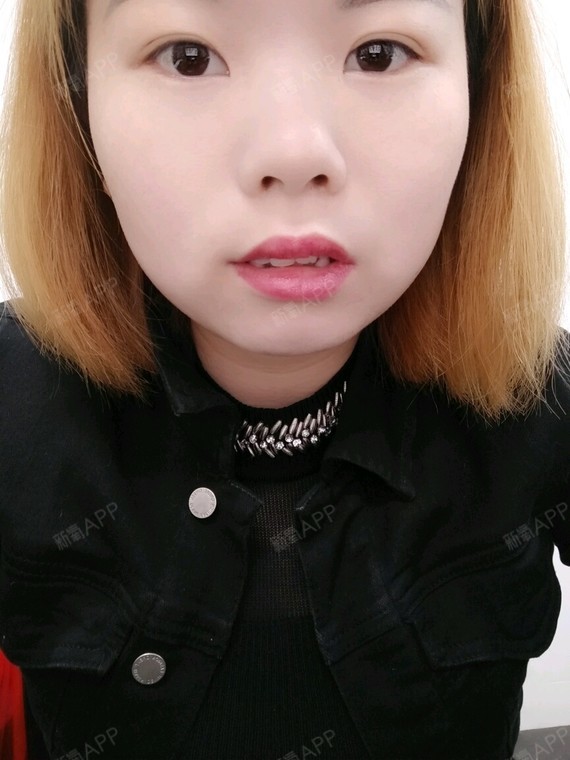 一眼看到的就是猪鼻子