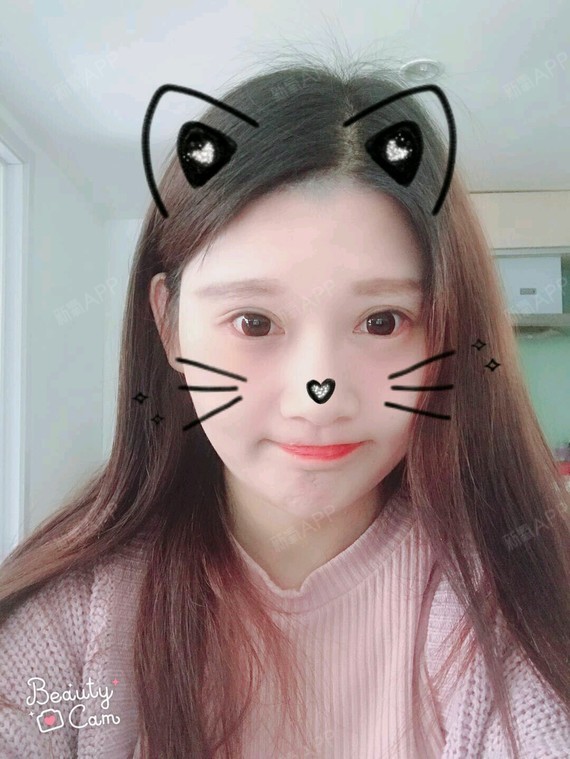 都看不到痕迹了,贼拉拉大,眼睛上吊也下来了,不喜欢那种吊着的丹凤眼