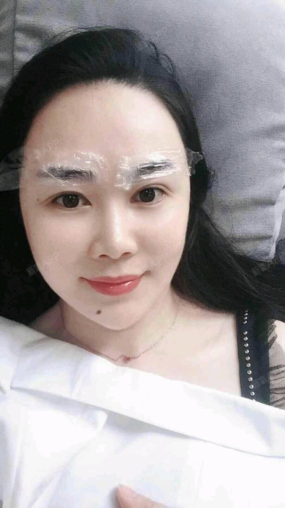 今天也很洋气半永久纹眉第0天美丽日记