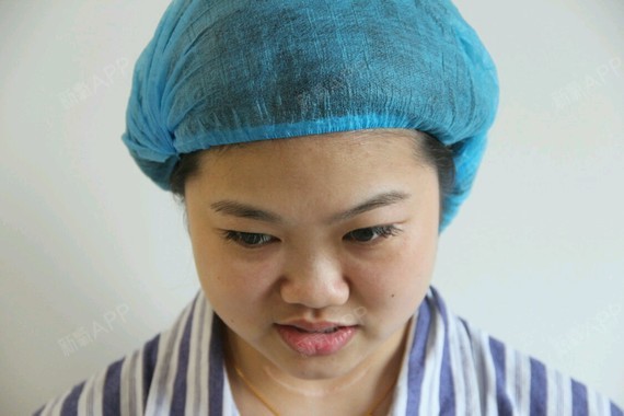 鼻子鼻子,你能不能在我某天醒过来的时候变成我想要的样子,哈哈哈