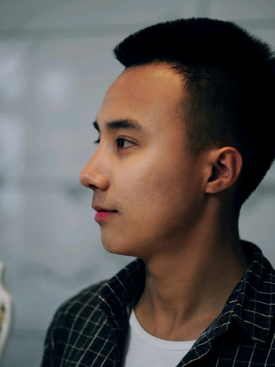 小帅哥是美鼻大赛季军,还在读大学.