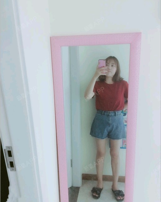 每次换塑身裤或者洗漱的时候,就赶紧来拍几张照片.