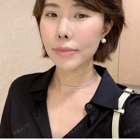 939393金老佛爷,原名叫金桢美,出生于韩国首尔市.