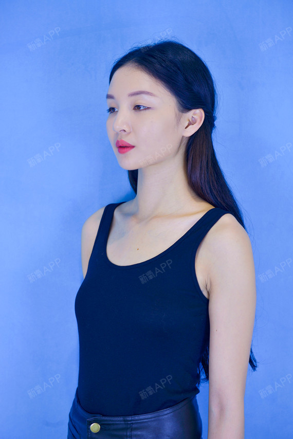 【南宁华美假体丰胸】我是一个模特,因为胸部天生比较_圈子-新氧美容