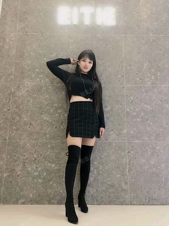 北京吸脂瘦大腿好不好_效果图_颖儿kiko吸脂瘦大腿术后第61天_新氧