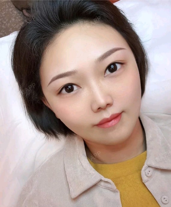 北京半永久纹眉好不好_效果图_氧气5ki3y半永久纹眉术后第0天_新氧