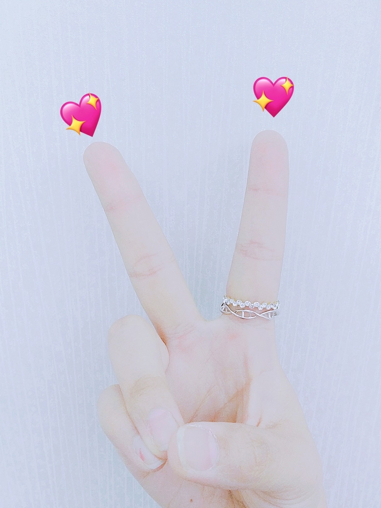 30天手势打卡挑战#身为一名资深搬砖小白领,手势打卡第二天