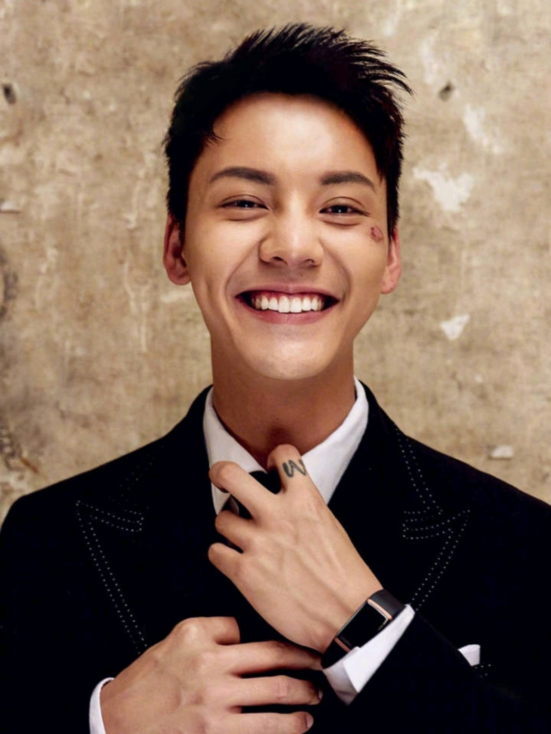 顶级男色,当然是在我心目中排第一位的陈伟霆了!