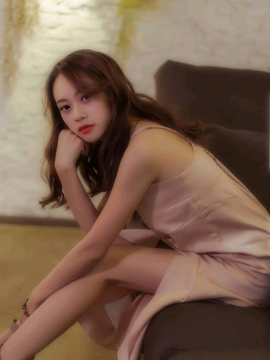 今天才找到以前感觉很渣的照片可以用来说明"渣女颜"~ 1五官艳丽:利用