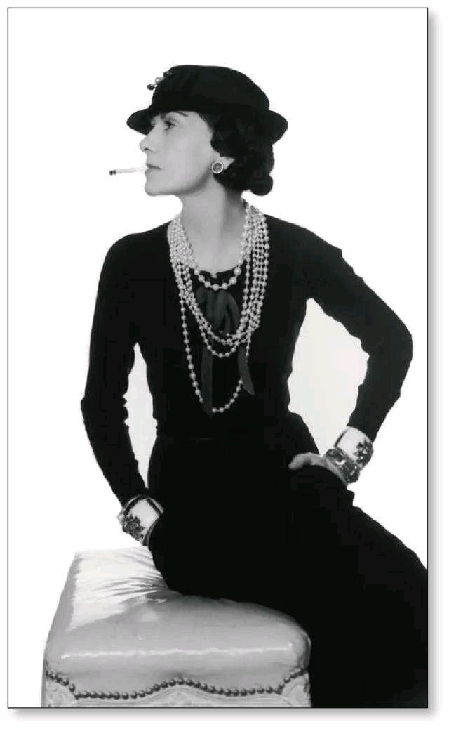 一组黑裙靓照,点亮审美情商 图2,奥黛丽·赫本 图3,格蕾丝·凯莉(舔屏