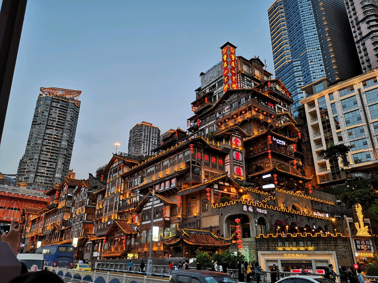 重庆洪崖洞千与千寻取景地