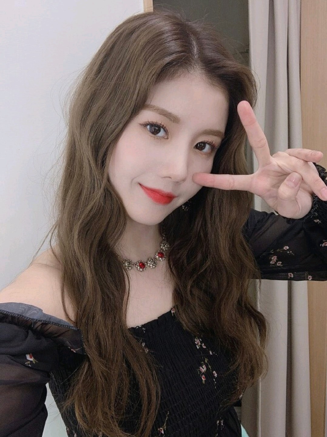 韩国选秀节目produce48选出来的女团izone最近真是越来越火了,其中