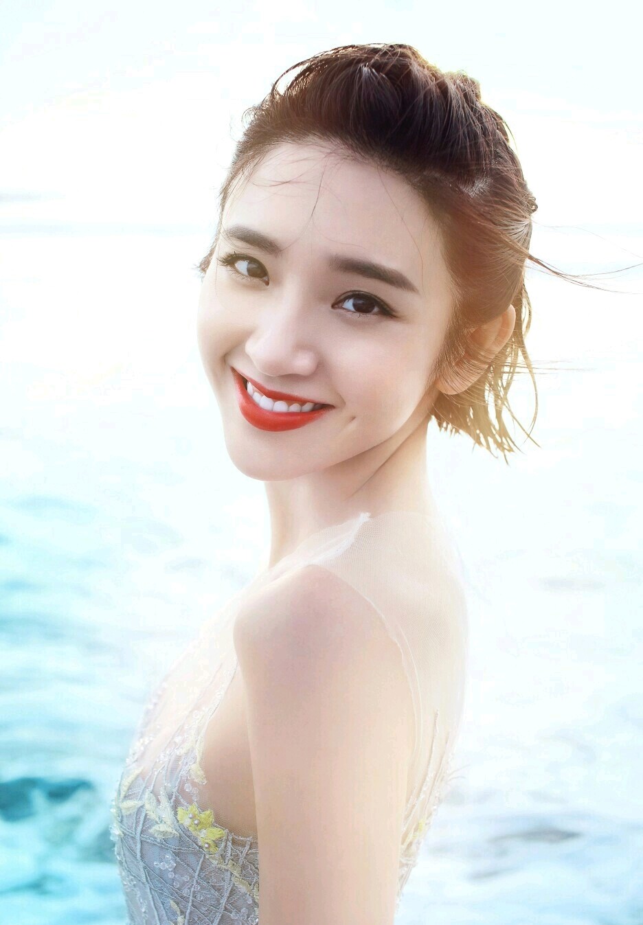 为什么月牙眼笑起来会很甜?