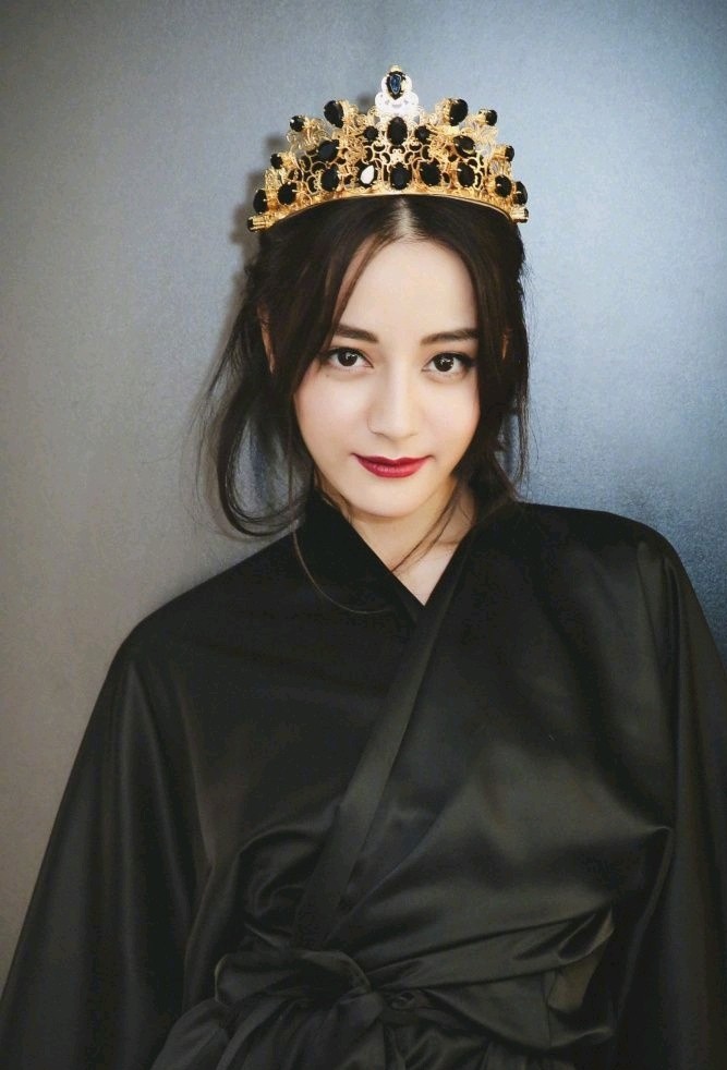 现在很对人整容也是为了浓颜方向发展,五官深刻分明.