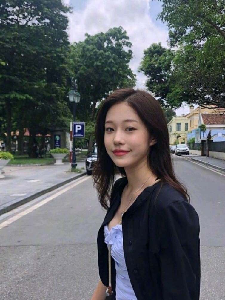 韩国网红脸和中国网红脸的区别(下)97在韩国,秀气的_圈子-新氧美容