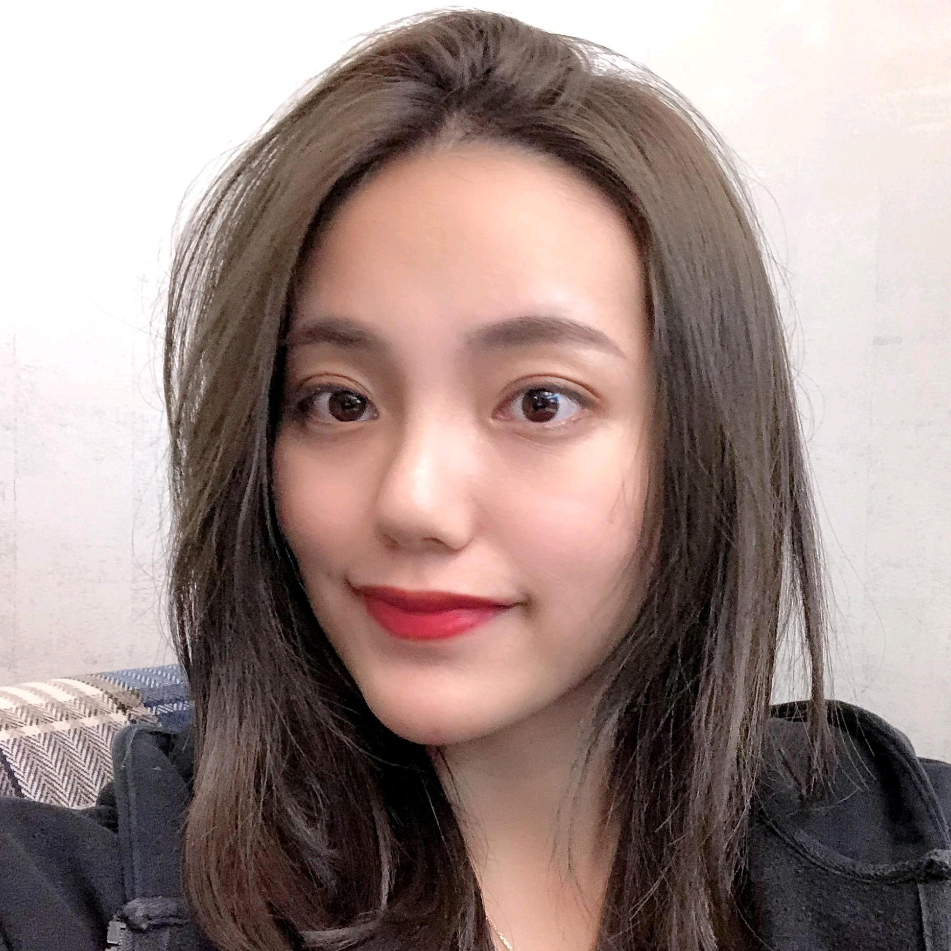 全脸整容后!却被人叫做整容怪?我应该怼他们吗