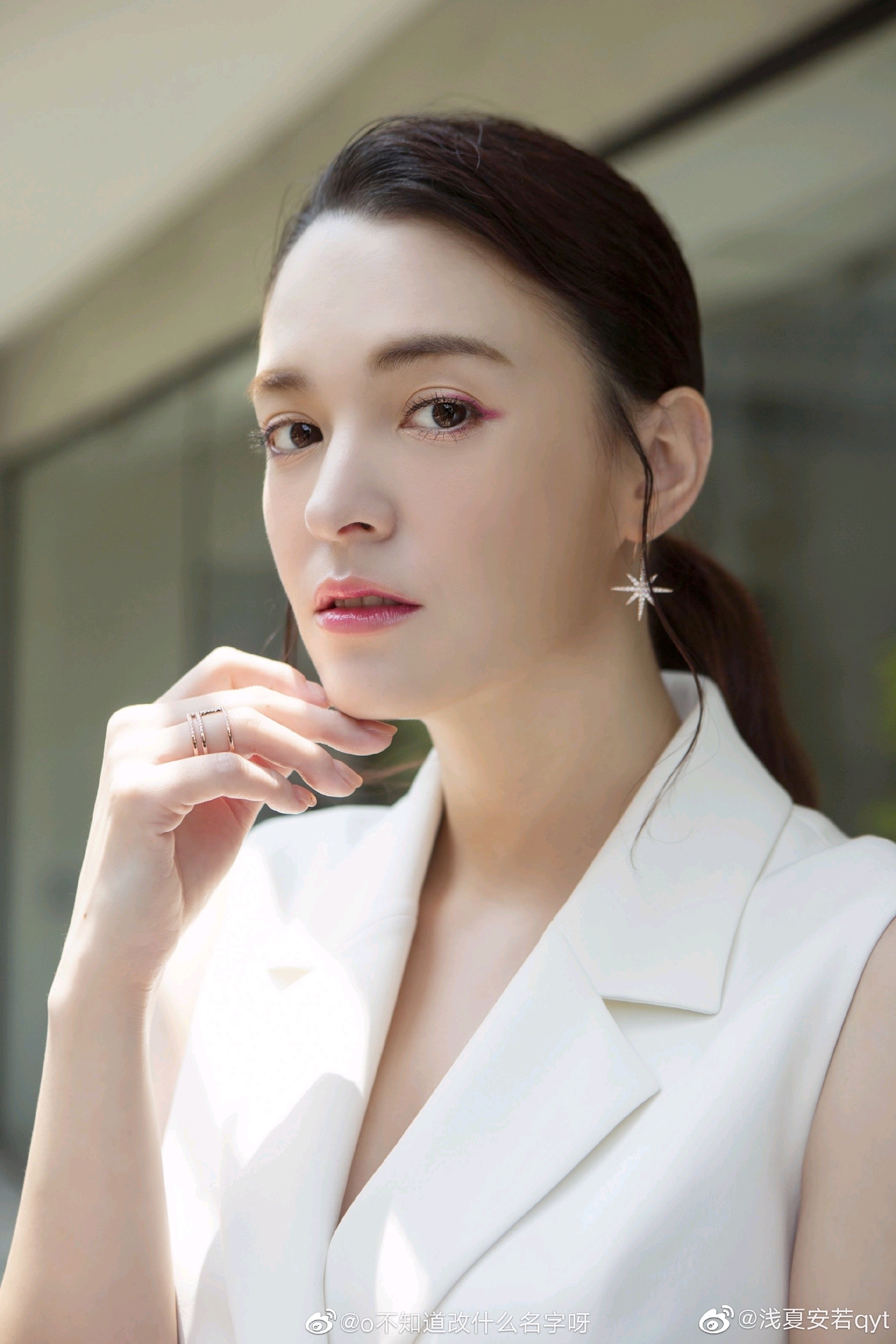 在盛唐华丽恢宏背景下的张榕容扮演的杨贵妃,美的倾国倾城.