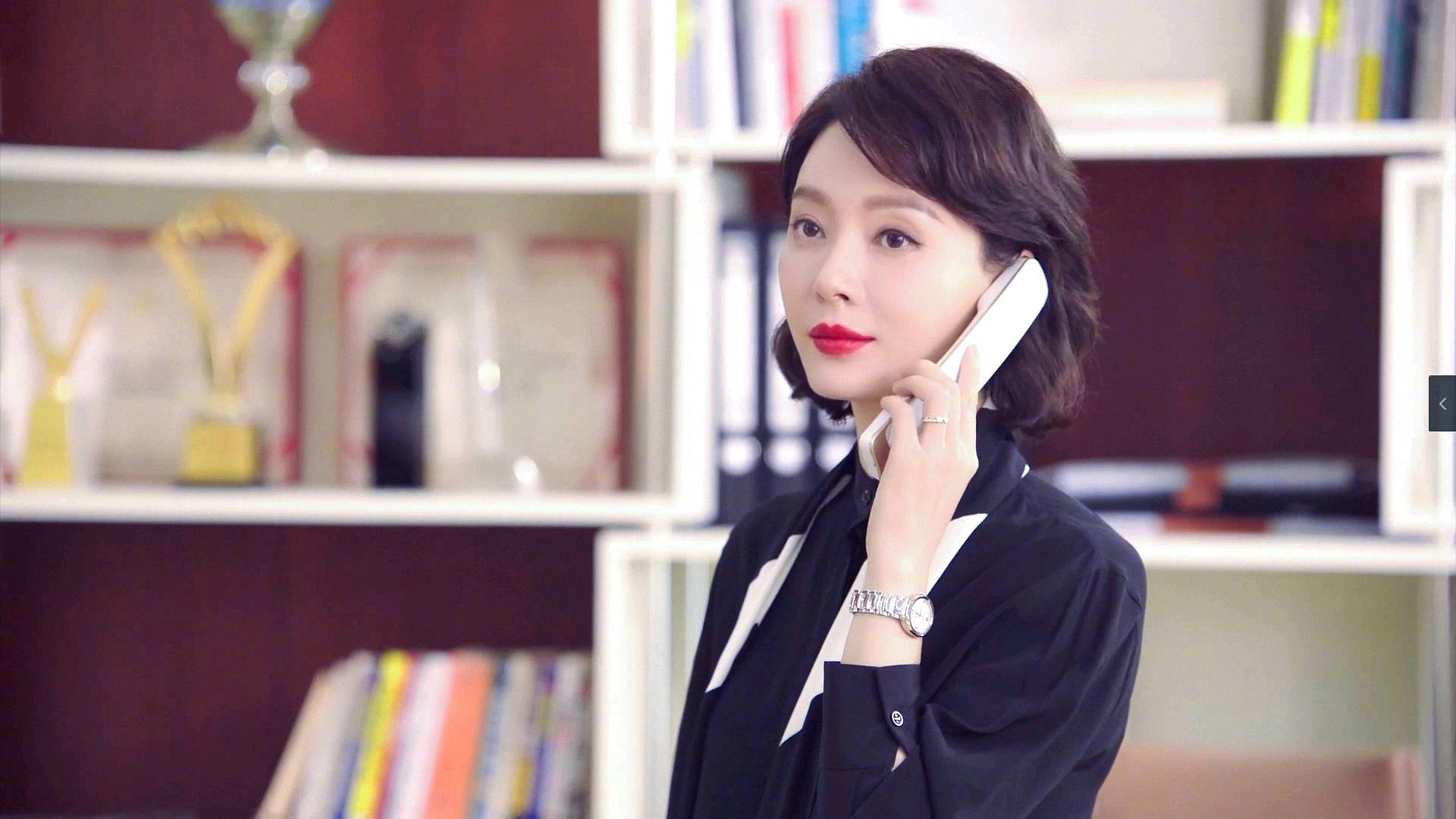 完美关系 的上映又把淑女的品格拉回到我们的眼前